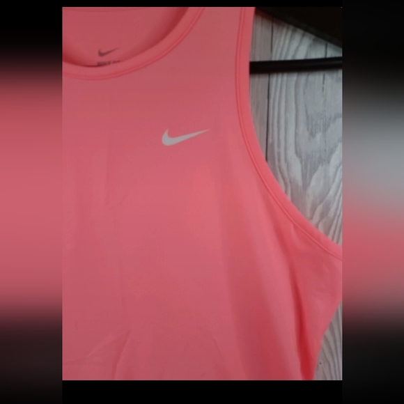 Nike Dri-fit Neon Pink Vest L - Picture 2 of 3